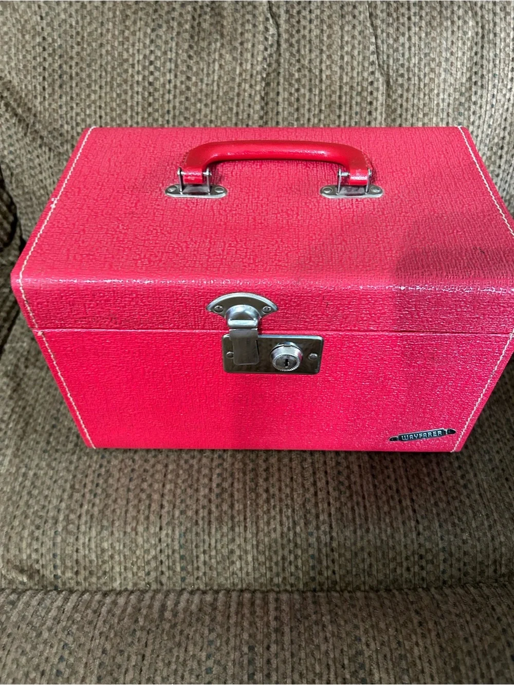 vintage wayfarer 1950s red travel case